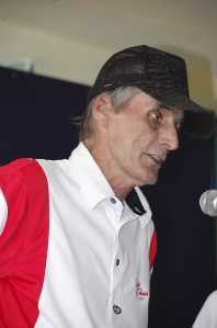 Des Murray First President of Tee Set