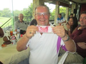 24153823080_b377e5683c_z